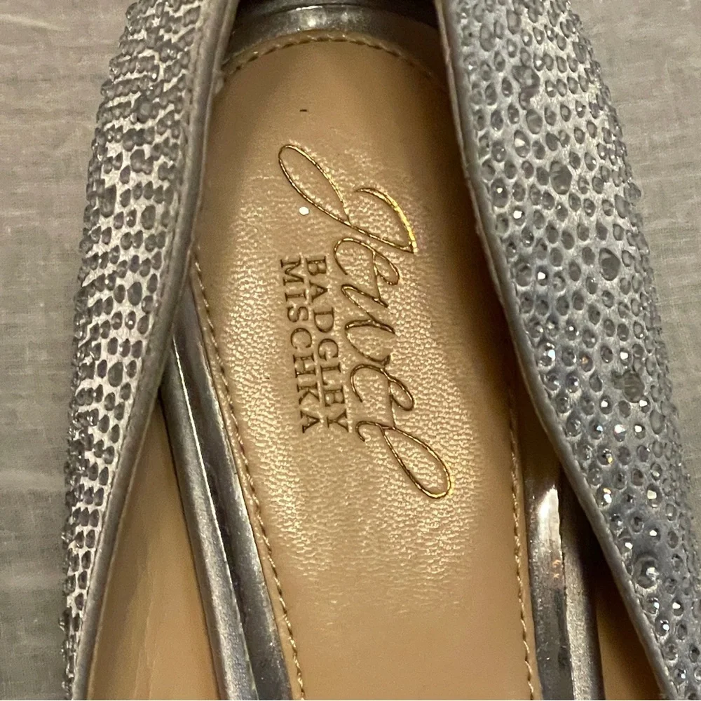 Badgley Mischka  Rhinestone Pointed-Toe Pumps in size 11 - Picture 9 of 9